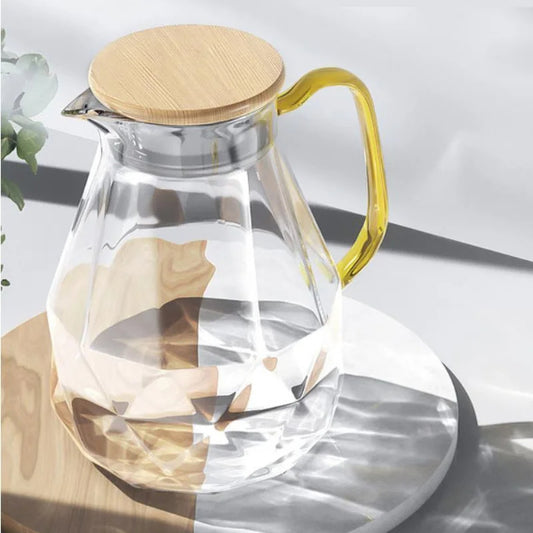 Borosilicate Glass Pitcher - Diamond Pattern 1.5 Litre Borosilicate Glass Pitcher with Bamboo and Stainless-Steel Lid